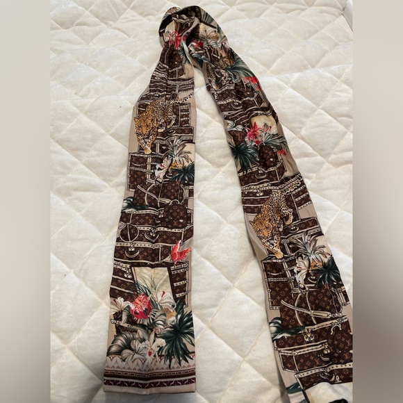 Louis Vuitton bandeau - Picture 3 of 4